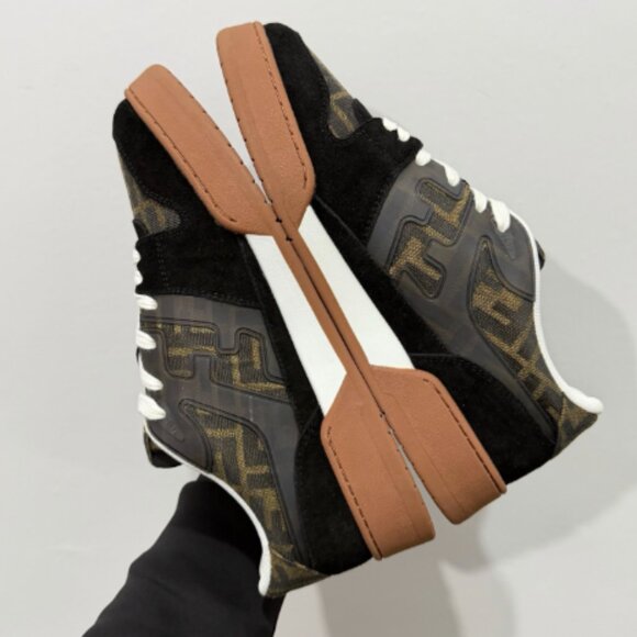 Fendi Match Tobacco Monogram - Picture 6 of 7